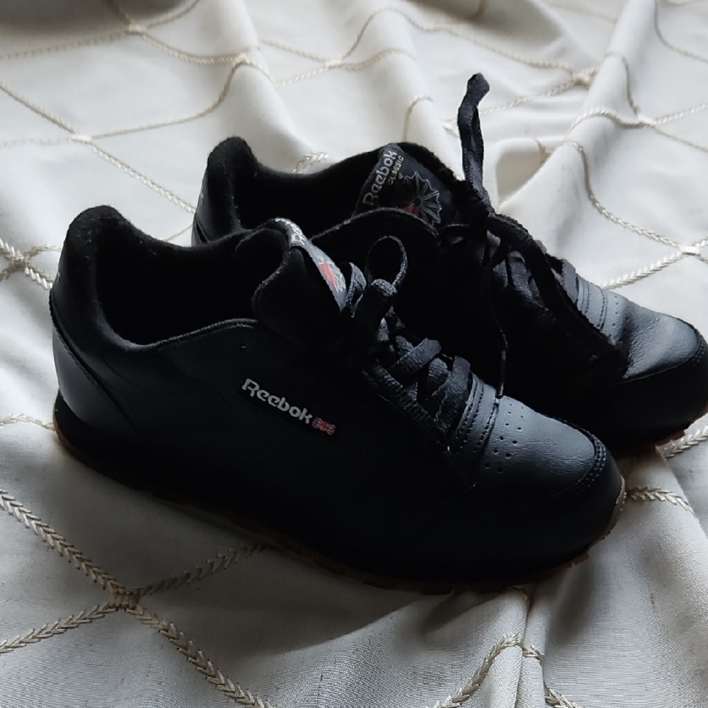 Reebok‎ Classic Leather Shoes Sneakers Black Low Top Retro Kids 5.5